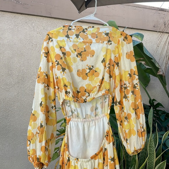 PEONY | HI NECK CITRUS YELLOW | CUT OUT DRESS - Picture 9 of 9